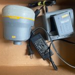 Trimble R12 Integrated GNSS System with battery and charger