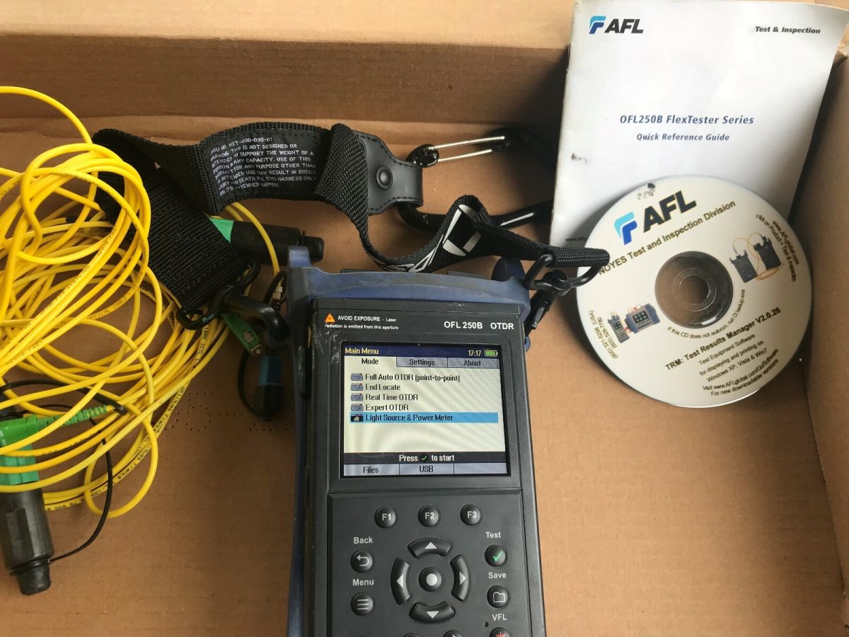 Noyes AFL OFL 250B Fiber OTDR OFL250B-50U with Case, CD, Cable, Guide